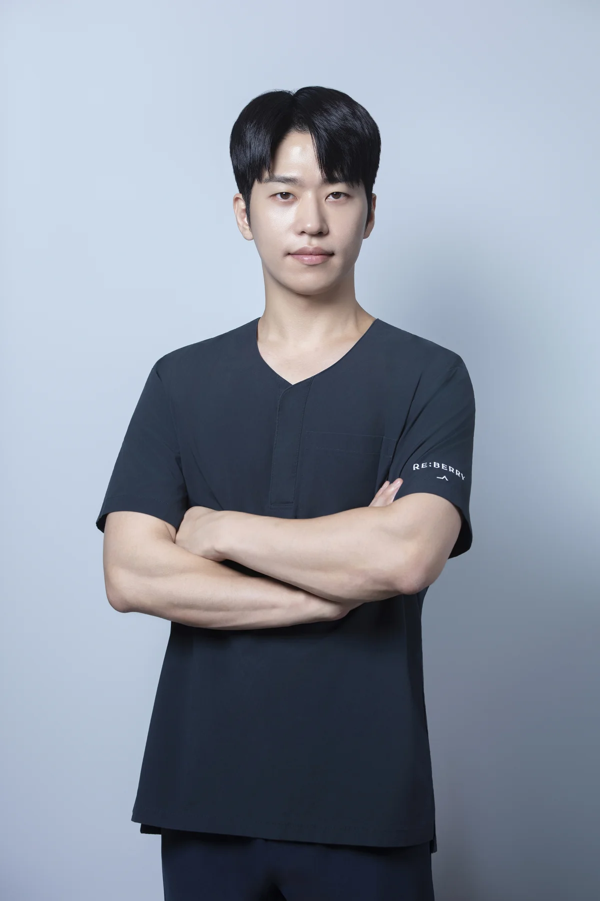 Dr. Yoon-Gon Ryu consultation for stem cell anti-aging therapy at RE:BERRY Clinic Gangnam — Eternal Youth Booster regenerative program Seoul