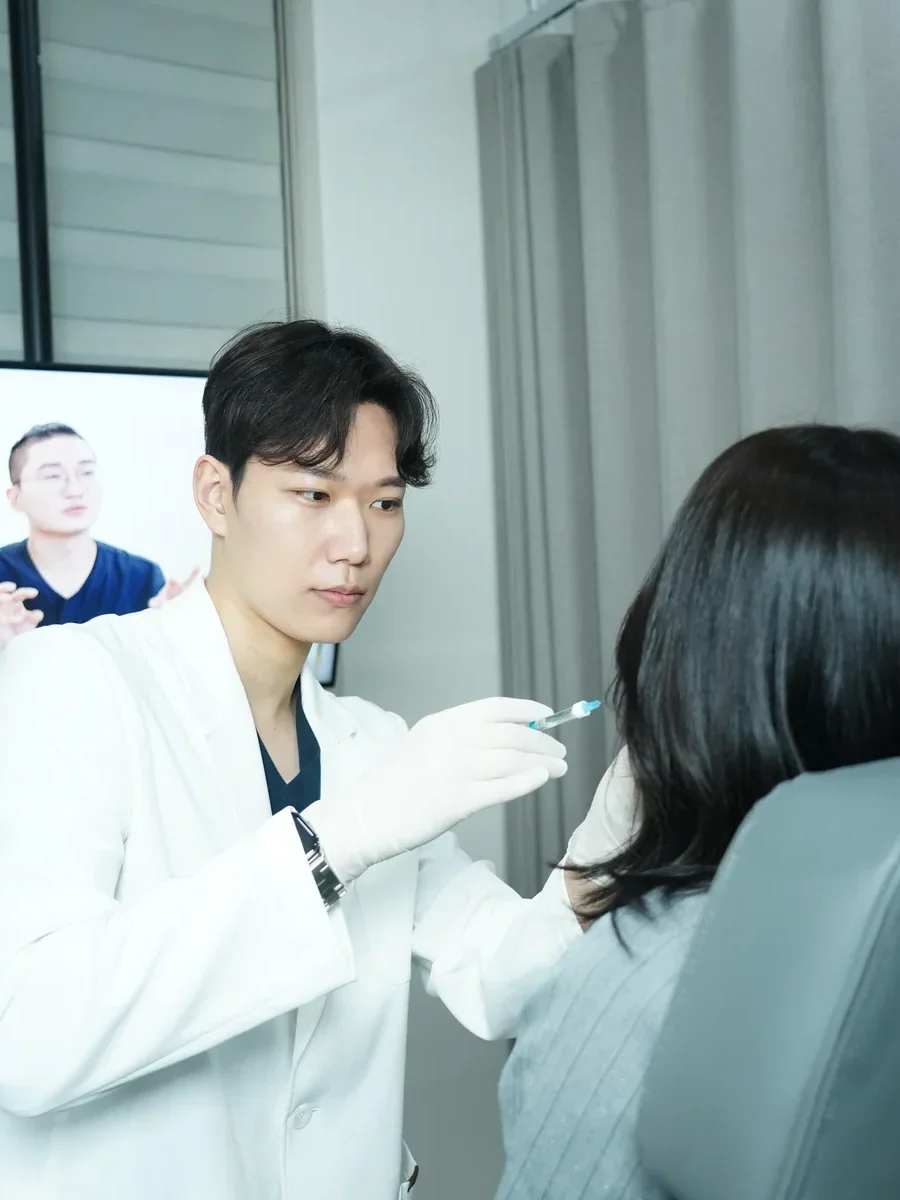 Dr. Cho performing filler injection with safety technique