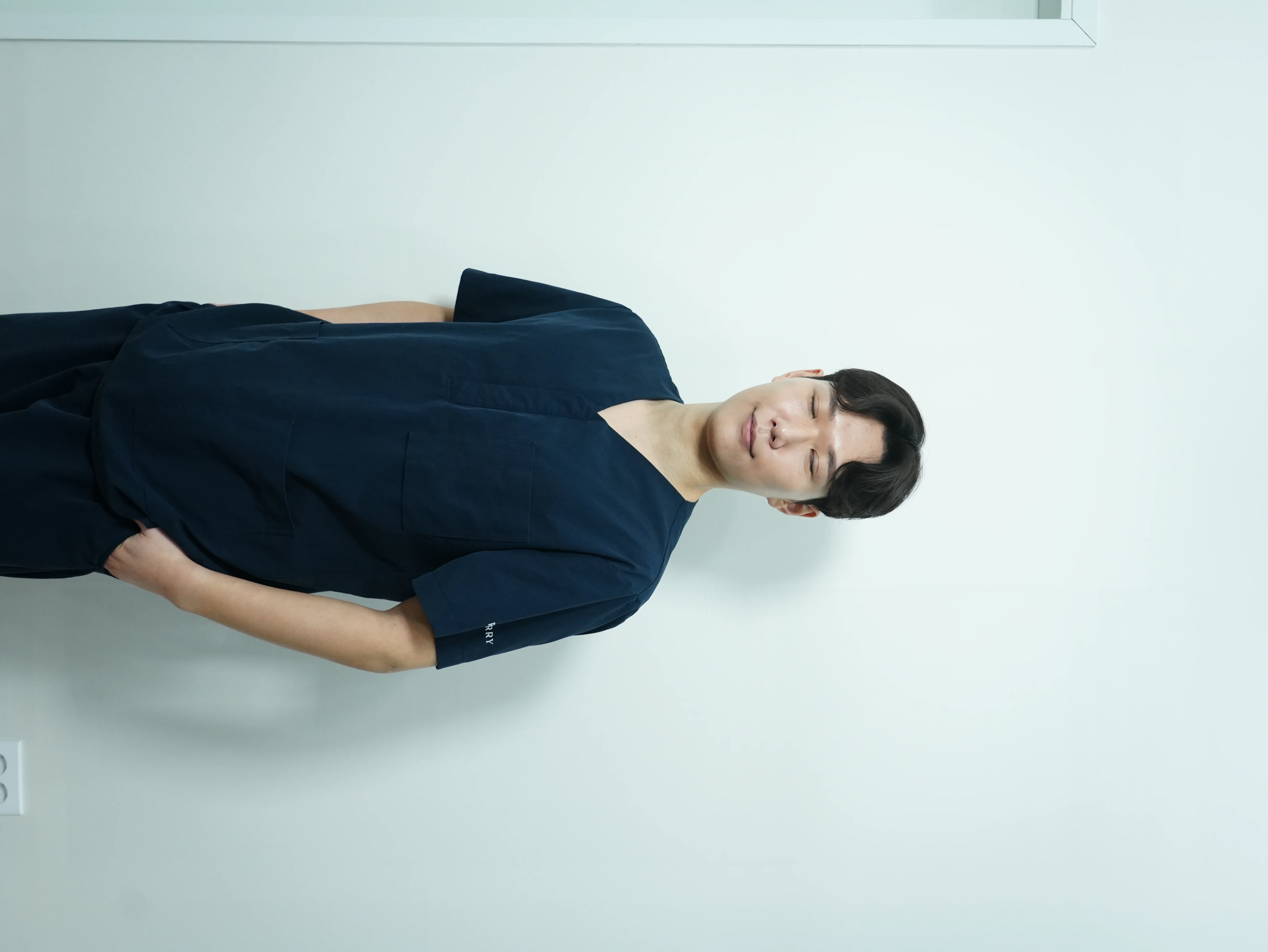 Precision Botox injection for eyebrow lift at RE:BERRY Incheon Airport