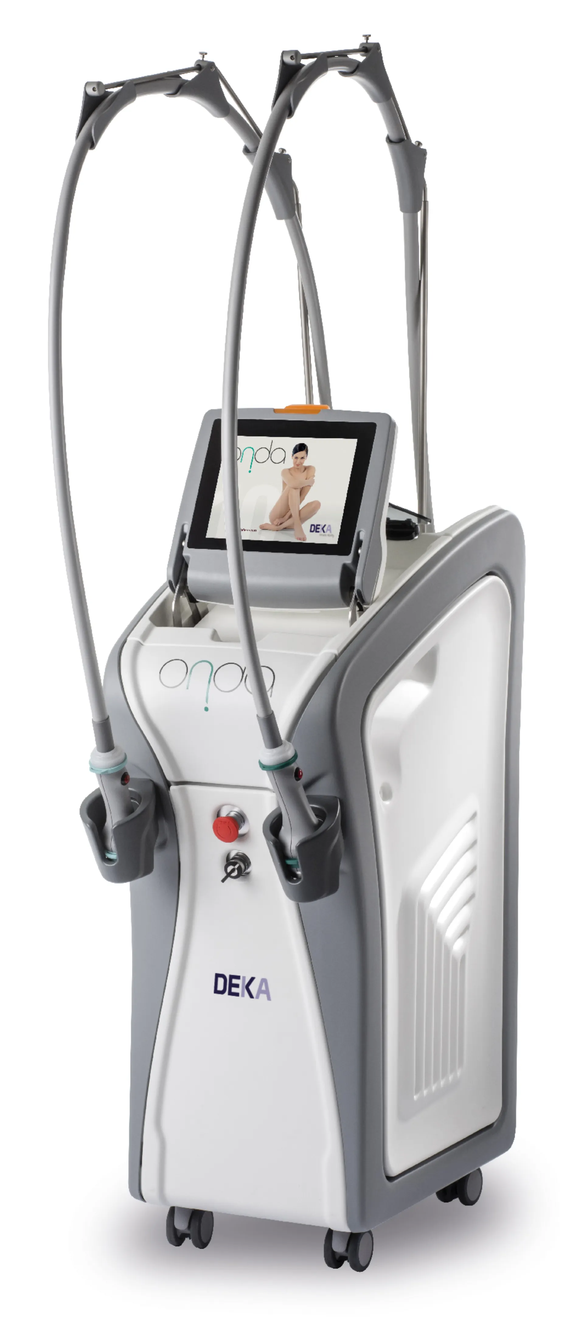 Onda Coolwaves device being prepared for body contouring treatment