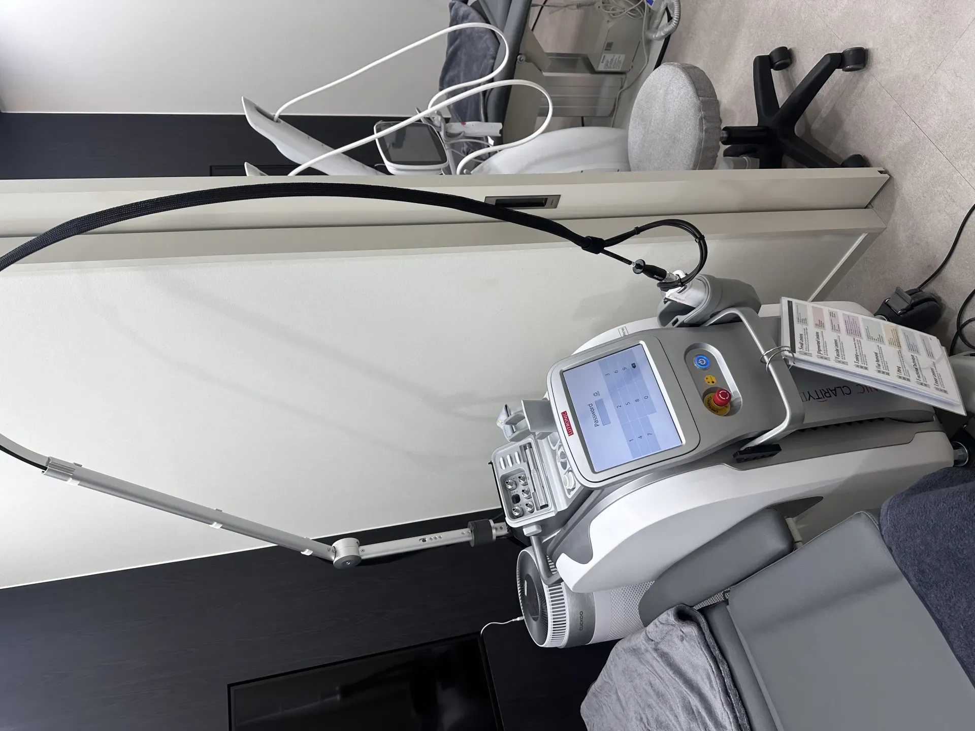 Laser toning device for glass skin treatment at RE:BERRY Myeongdong Seoul